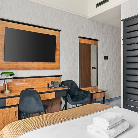 Hotel Diament Plaza Катовице Екстериор снимка