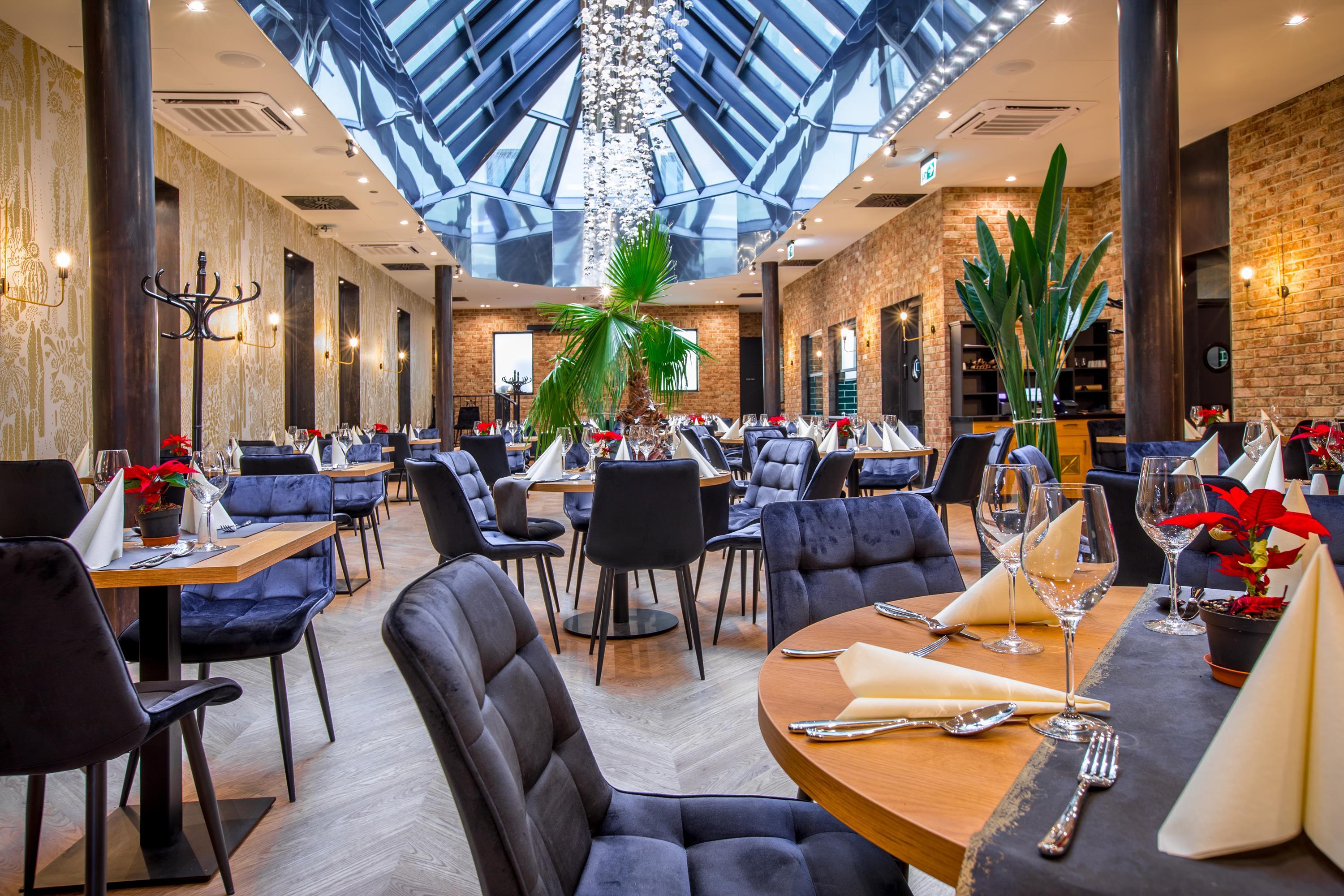 Hotel Diament Plaza Катовице Екстериор снимка