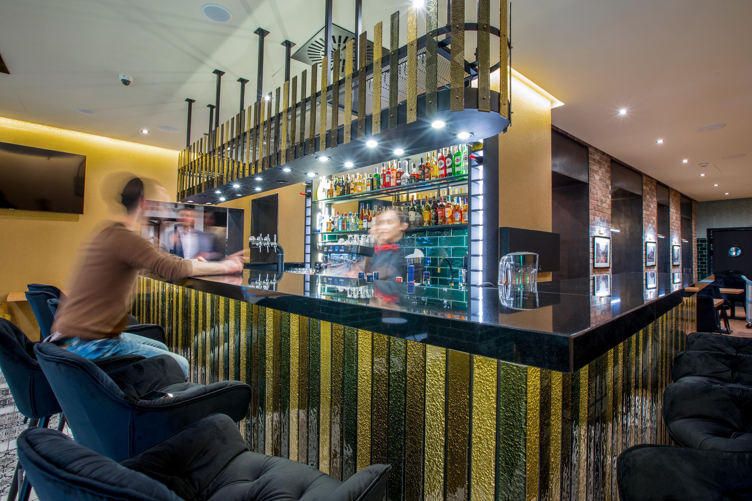 Hotel Diament Plaza Катовице Екстериор снимка