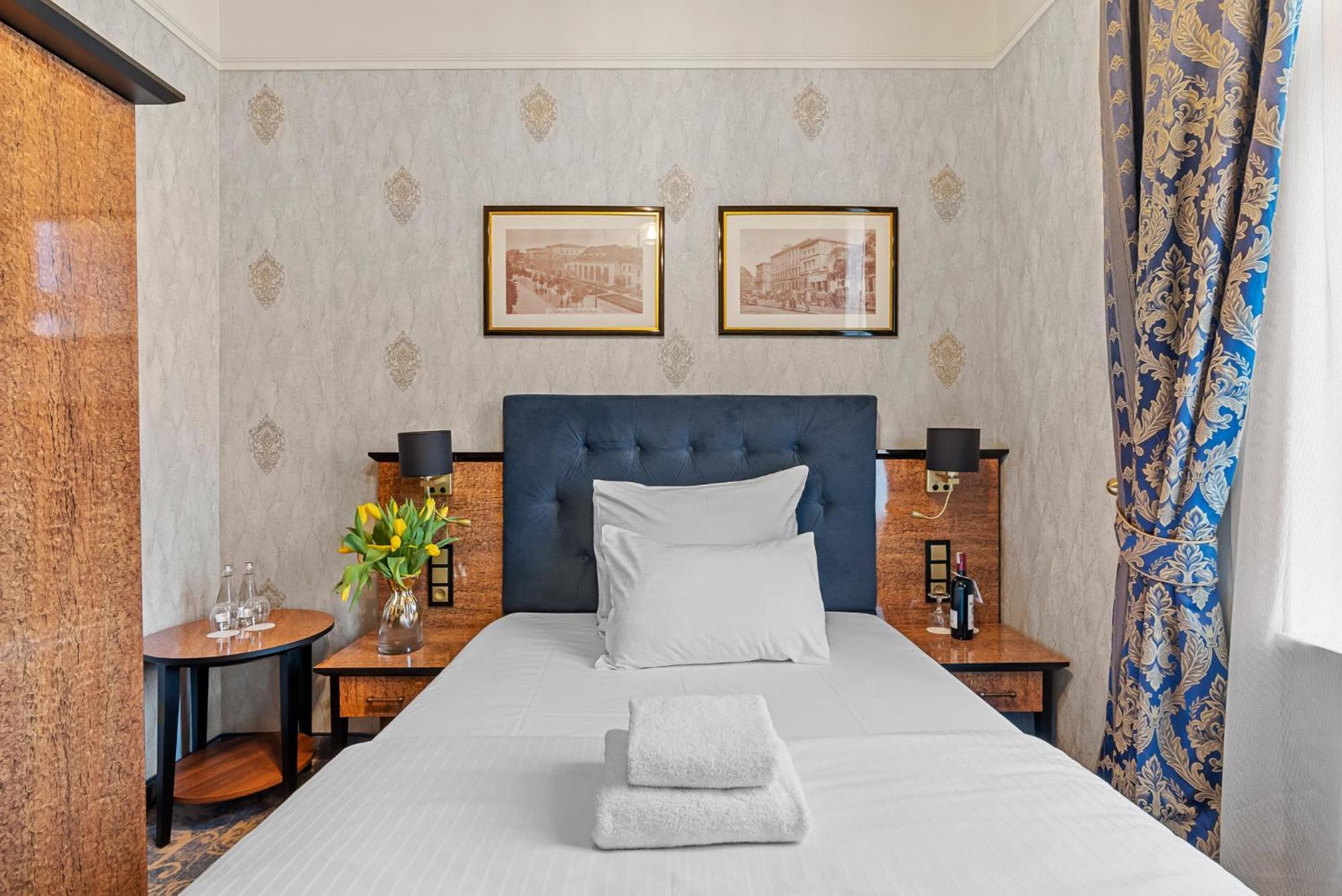 Hotel Diament Plaza Катовице Екстериор снимка
