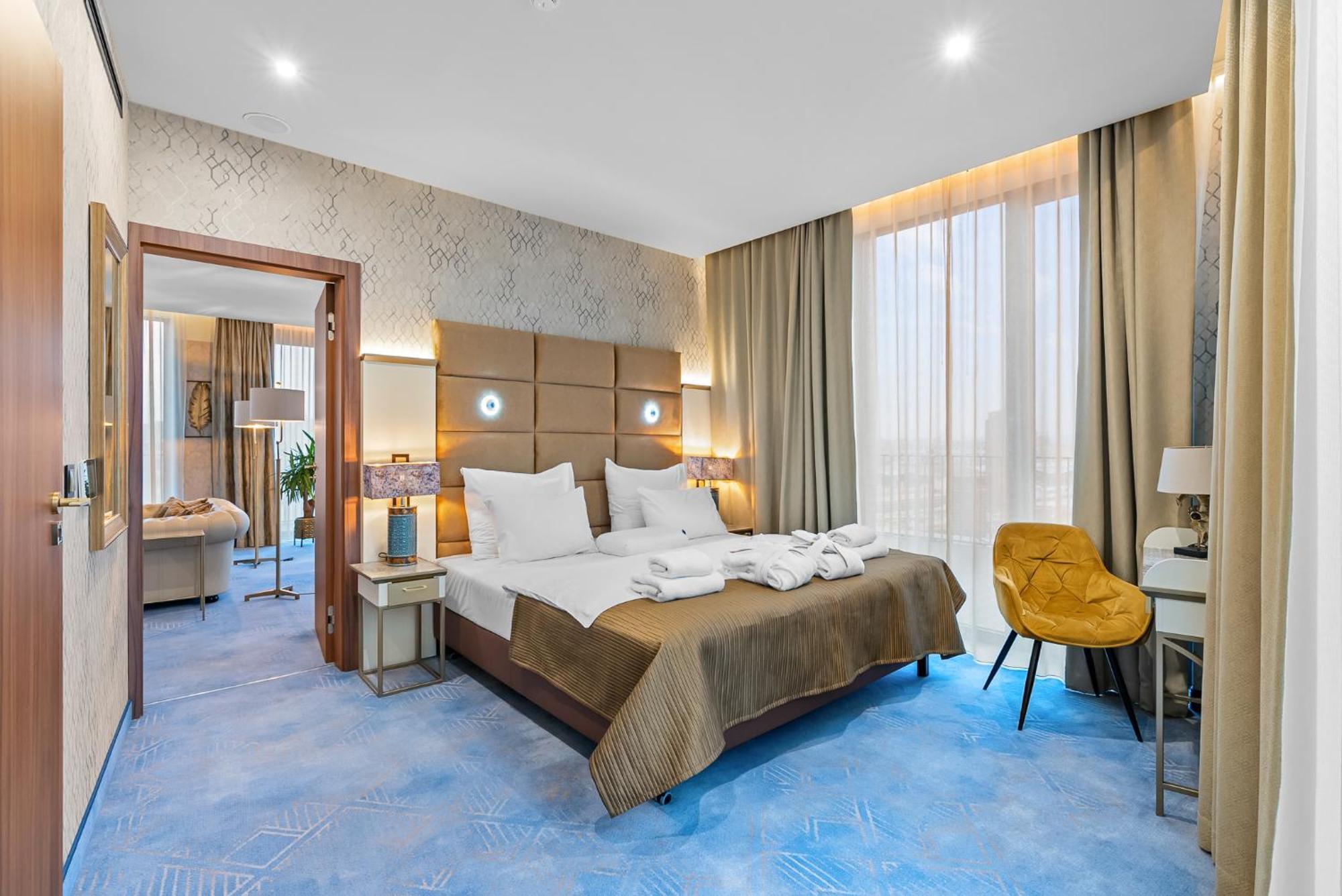 Hotel Diament Plaza Катовице Екстериор снимка