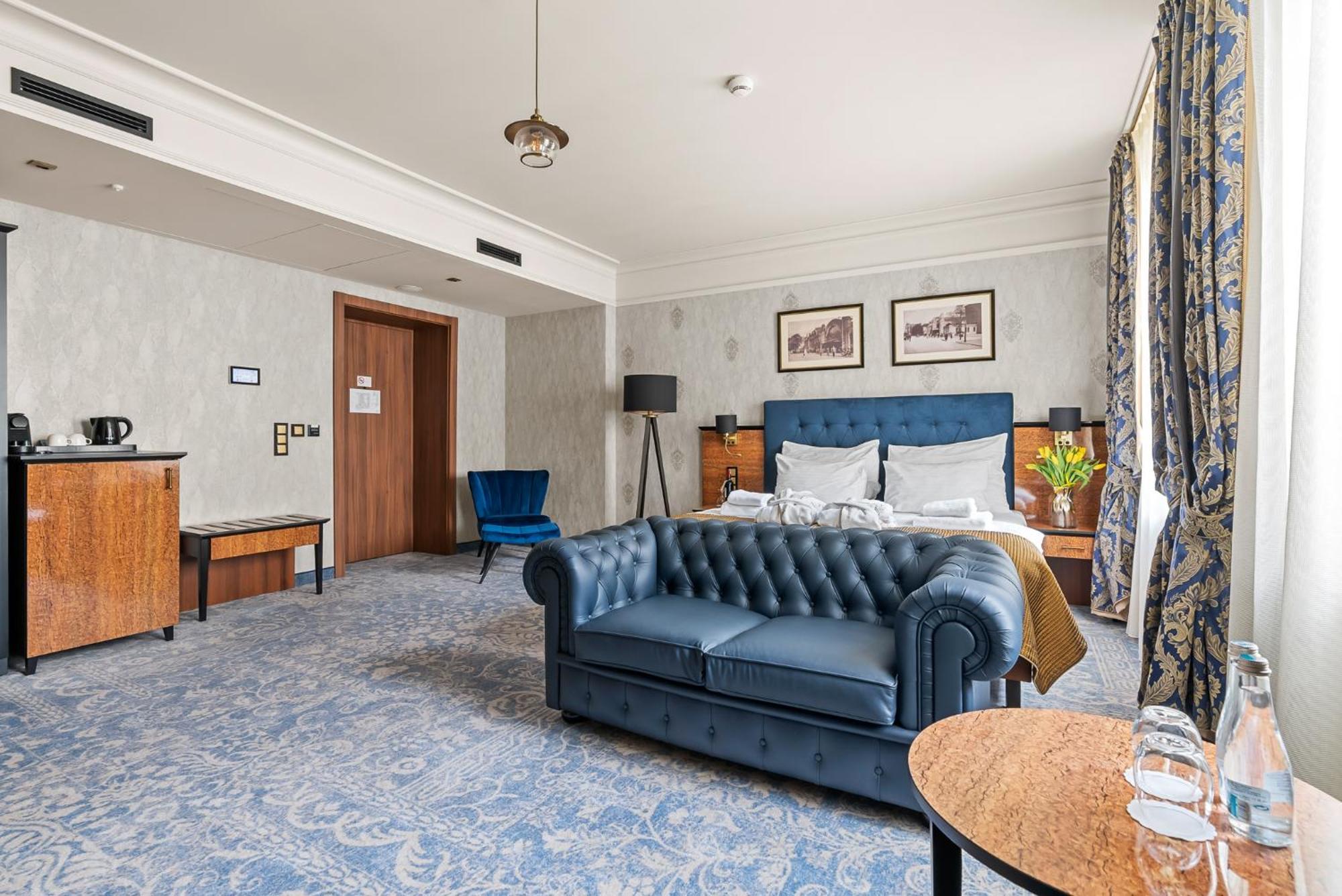Hotel Diament Plaza Катовице Екстериор снимка