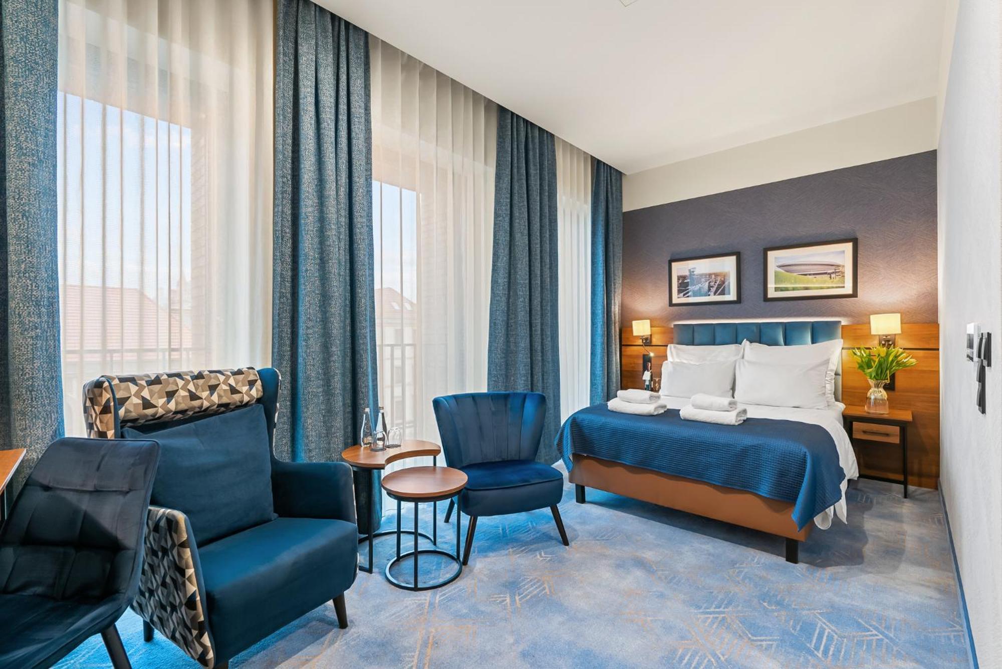 Hotel Diament Plaza Катовице Екстериор снимка